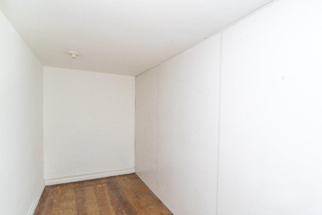 Sala Comercial à Venda, 90 m² em água Verde - Curitiba