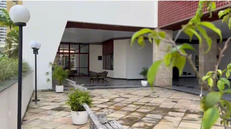 Imagem Apartamento com 3 Quartos à Venda, 310 m² em Pituba - Salvador Imagem Apartamento com 3 Quartos à Venda, 310 m² em Pituba - Salvador