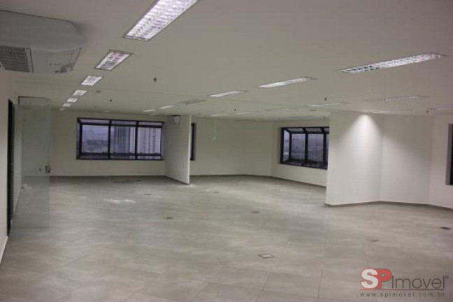 Imóvel com 1 Quarto à Venda, 180 m² em água Branca - São Paulo