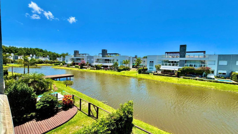 Imagem Casa com 2 Quartos à Venda, 148 m² em Condominio Rossi Atlantida - Xangri-lá Imagem Casa com 2 Quartos à Venda, 148 m² em Condominio Rossi Atlantida - Xangri-lá