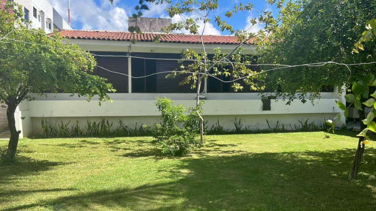 Imagem Casa com 6 Quartos à Venda, 320 m² em Candeias - Jaboatão Dos Guararapes
