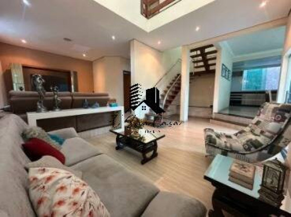 Imagem Casa com 4 Quartos à Venda, 370 m² em Cabral - Contagem Imagem Casa com 4 Quartos à Venda, 370 m² em Cabral - Contagem