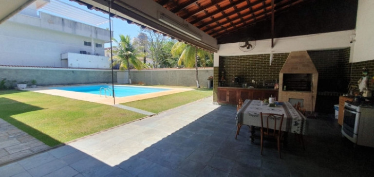 Imagem Casa com 6 Quartos para Alugar, 969 m² em Barra Da Tijuca - Rio De Janeiro