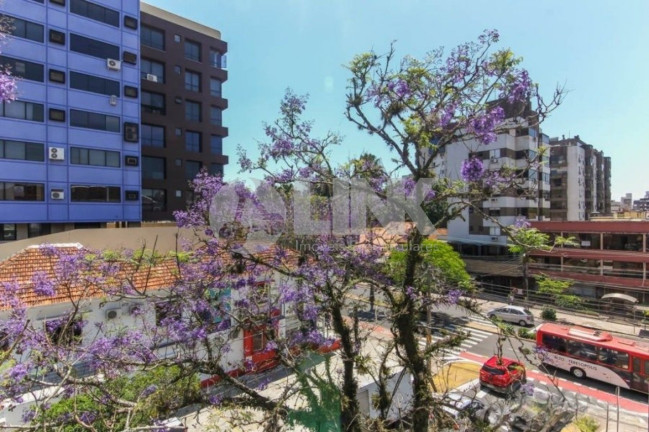 Imagem Apartamento com 2 Quartos à Venda, 68 m² em Menino Deus - Porto Alegre Imagem Apartamento com 2 Quartos à Venda, 68 m² em Menino Deus - Porto Alegre