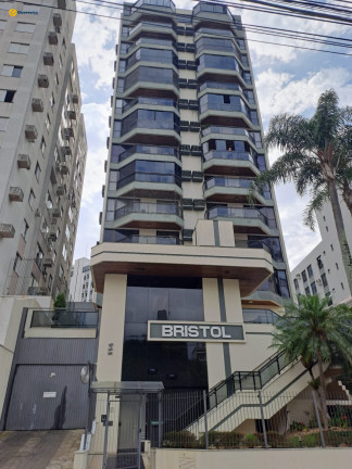 Apartamento com 2 Quartos à Venda, 88 m² em Centro - Florianópolis