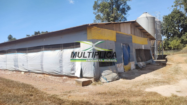 Imagem Chácara à Venda, 3 m² em Uberlândia Imagem Chácara à Venda, 3 m² em Uberlândia