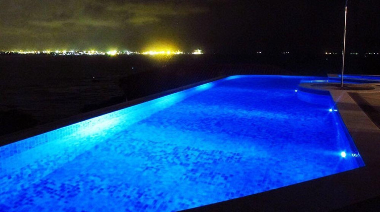 Imagem Casa com 4 Quartos à Venda, 421 m² em Praia Da Costa - Vila Velha Imagem Casa com 4 Quartos à Venda, 421 m² em Praia Da Costa - Vila Velha