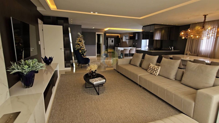 Cobertura com 4 Quartos à Venda, 260 m² em Centro - Balneário Camboriú