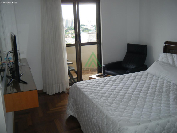 Imagem Casa com 5 Quartos à Venda, 275 m² em Campo Belo - São Paulo Imagem Casa com 5 Quartos à Venda, 275 m² em Campo Belo - São Paulo