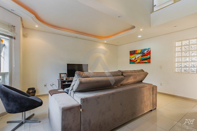 Imagem Casa com 4 Quartos à Venda, 194 m² em Moinhos De Vento - Canoas