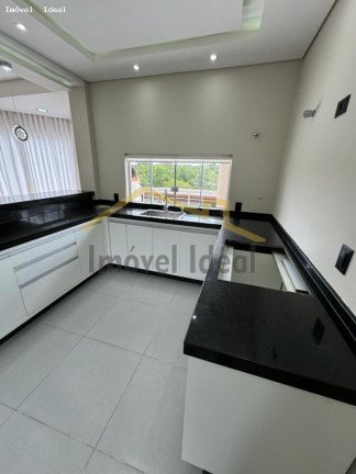 Imagem Casa com 3 Quartos à Venda, 364 m² em Butiatuvinha - Curitiba Imagem Casa com 3 Quartos à Venda, 364 m² em Butiatuvinha - Curitiba