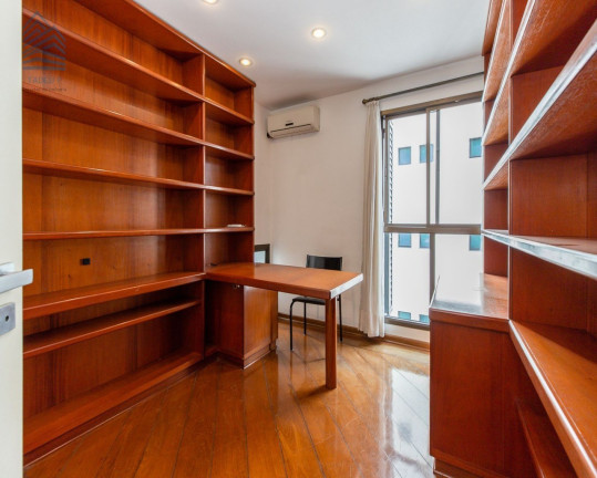Imagem Imóvel com 4 Quartos à Venda, 172 m² em Moema - São Paulo
