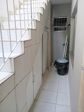 Imagem Casa com 4 Quartos à Venda, 137 m² em Jardim Kuabara - Taboão Da Serra Imagem Casa com 4 Quartos à Venda, 137 m² em Jardim Kuabara - Taboão Da Serra