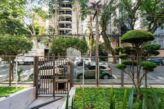 Imagem Apartamento com 3 Quartos à Venda, 129 m² em Itaim Bibi - São Paulo