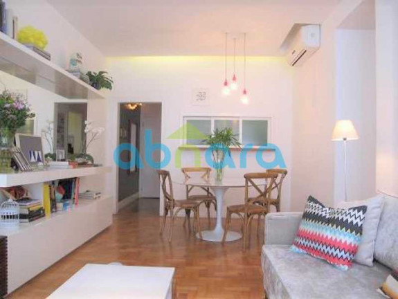 Imagem Apartamento com 3 Quartos à Venda, 110 m² em Copacabana - Rio De Janeiro Imagem Apartamento com 3 Quartos à Venda, 110 m² em Copacabana - Rio De Janeiro