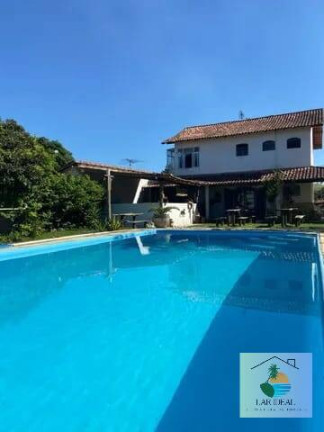 Casa com 4 Quartos à Venda,  em Araruama