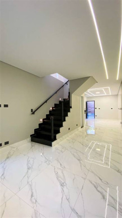 Imagem Sobrado com 3 Quartos à Venda, 10 m² em Maracanã - Praia Grande Imagem Sobrado com 3 Quartos à Venda, 10 m² em Maracanã - Praia Grande