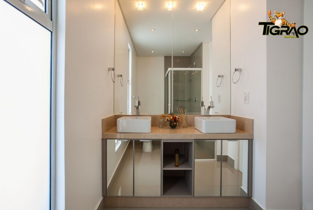 Imagem Apartamento com 4 Quartos à Venda, 150 m² em Pioneiros - Balneário Camboriú