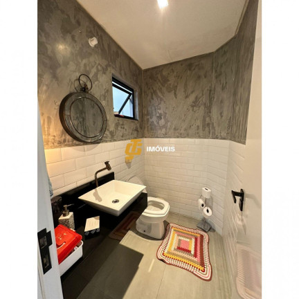 Imagem Sobrado com 3 Quartos à Venda,  em Centro - Camboriú