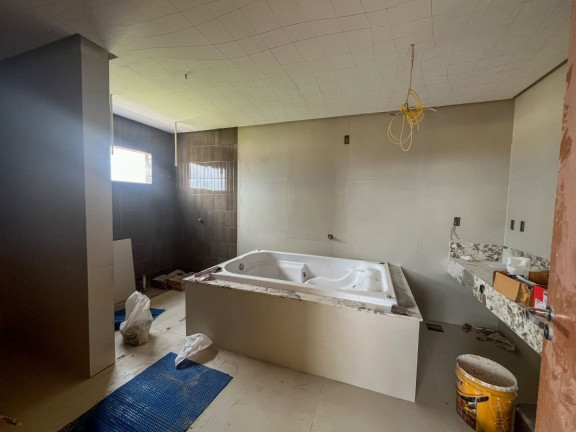 Imagem Sobrado com 4 Quartos à Venda, 315 m² em Jardins Bolonha - Senador Canedo