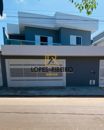 Sobrado com 3 Quartos à Venda, 169 m² em Jardim Ouro Verde - Botucatu