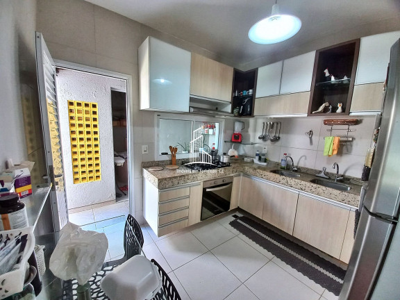 Imagem Casa de Condomínio com 3 Quartos à Venda, 132 m² em Curió - Fortaleza Imagem Casa de Condomínio com 3 Quartos à Venda, 132 m² em Curió - Fortaleza