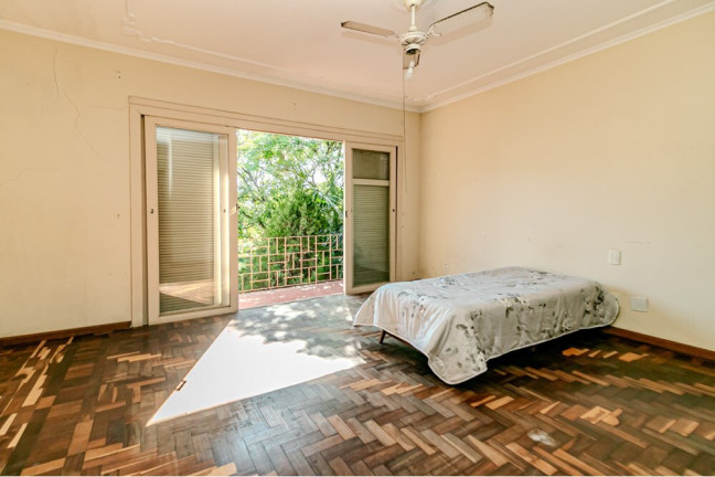 Imagem Casa com 4 Quartos à Venda, 352 m² em Jardim São Pedro - Porto Alegre Imagem Casa com 4 Quartos à Venda, 352 m² em Jardim São Pedro - Porto Alegre
