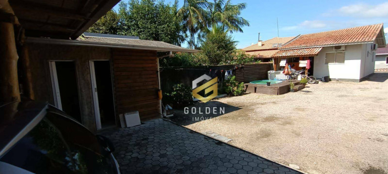 Imagem Casa com 2 Quartos à Venda, 100 m² em Centro - Tijucas