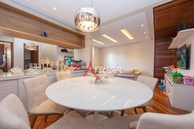 Imagem Sobrado com 3 Quartos à Venda, 132 m² em Centro - Cascavel