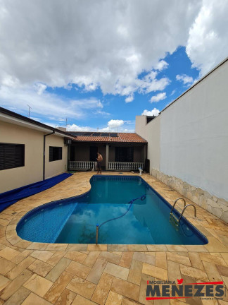 Casa com 3 Quartos à Venda, 580 m² em Jardim Cruzeiro Do Sul - São Carlos