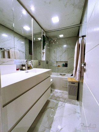 Imagem Apartamento com 3 Quartos à Venda, 119 m² em Centro - Florianópolis Imagem Apartamento com 3 Quartos à Venda, 119 m² em Centro - Florianópolis