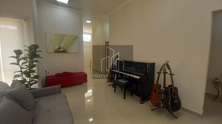 Imagem Casa com 3 Quartos à Venda, 210 m² em Alphaville - Santana De Parnaíba
