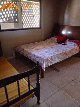 Imagem Casa com 2 Quartos à Venda, 300 m² em Ponta Grossa - Imaruí
