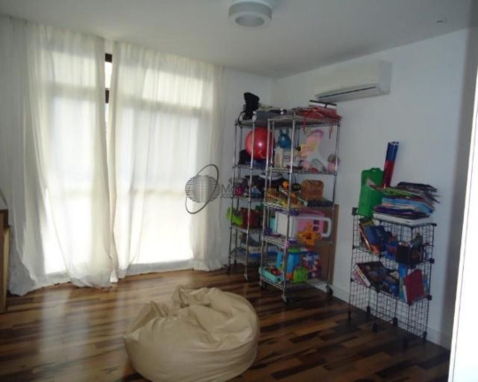 Imagem Imóvel com 4 Quartos à Venda, 300 m² em Icaraí - Niterói Imagem Imóvel com 4 Quartos à Venda, 300 m² em Icaraí - Niterói