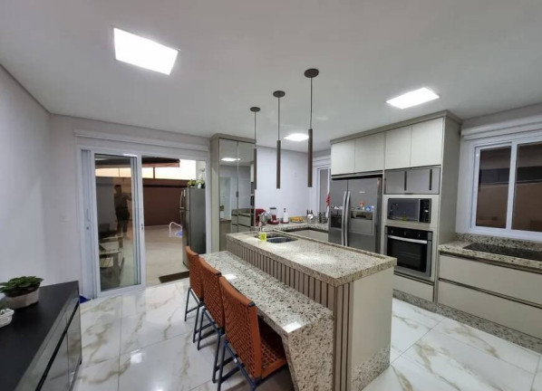 Imagem Imóvel com 4 Quartos à Venda, 2.350.000 m² em São Paulo - Itupeva Imagem Imóvel com 4 Quartos à Venda, 2.350.000 m² em São Paulo - Itupeva