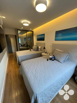 Imagem Imóvel com 4 Quartos à Venda, 250 m² em Canto Do Forte - Praia Grande Imagem Imóvel com 4 Quartos à Venda, 250 m² em Canto Do Forte - Praia Grande