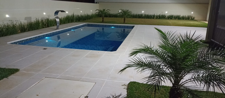 Imagem Casa com 4 Quartos à Venda, 250 m² em Ninho Verde - Porangaba