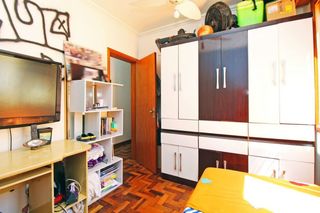 Imagem Apartamento com 4 Quartos à Venda, 77 m² em Passo Da Areia - Porto Alegre