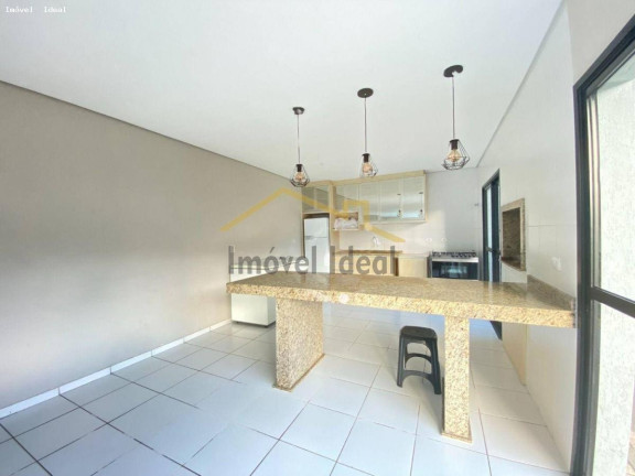 Imagem Casa com 4 Quartos à Venda, 210 m² em Campo Comprido - Curitiba