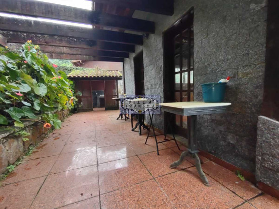 Imagem Imóvel com 3 Quartos à Venda, 233 m² em Parque Do Ingá - Teresópolis