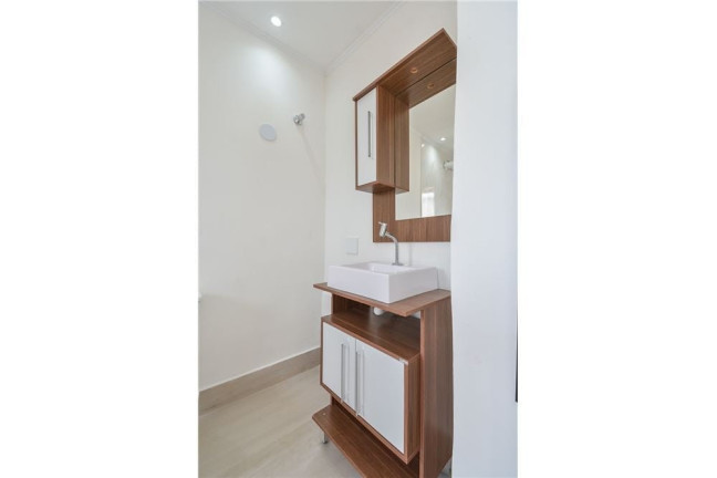 Imagem Apartamento com 2 Quartos à Venda, 75 m² em Itaim Bibi - São Paulo