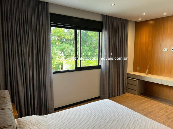 Imagem Sobrado com 4 Quartos à Venda, 500 m² em Residencial Quatro (alphaville) - Santana De Parnaíba Imagem Sobrado com 4 Quartos à Venda, 500 m² em Residencial Quatro (alphaville) - Santana De Parnaíba
