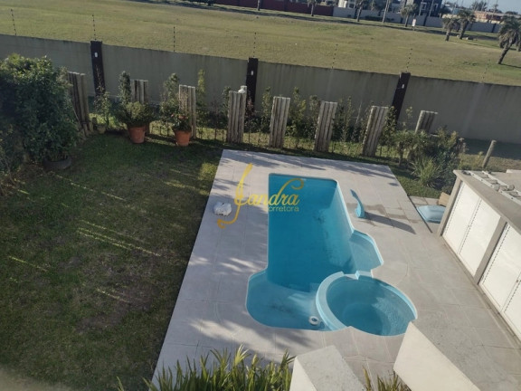 Imagem Casa de Condomínio com 4 Quartos à Venda, 220 m² em Rainha Do Mar - Xangri-la