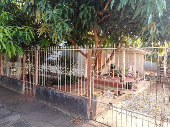 Casa com 3 Quartos à Venda, 322 m² em Arapongas