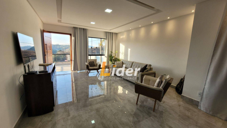 Imagem Casa com 4 Quartos à Venda, 300 m² em Nova Gramado - Juiz De Fora Imagem Casa com 4 Quartos à Venda, 300 m² em Nova Gramado - Juiz De Fora