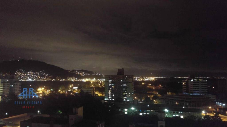 Imagem Apartamento com 2 Quartos à Venda, 72 m² em Itacorubi - Florianópolis