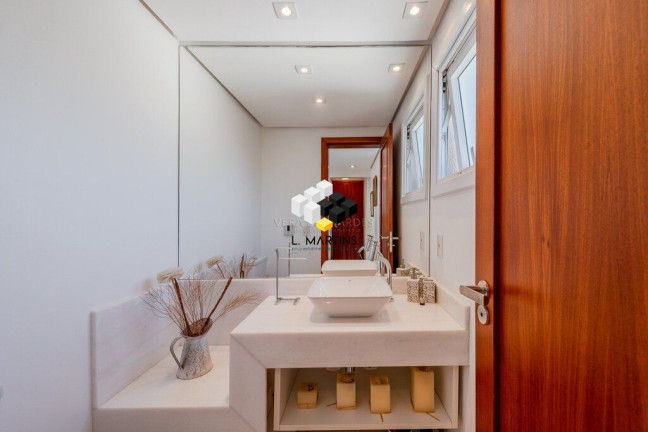 Imagem Casa com 4 Quartos à Venda, 746 m² em Jardim Isabel - Porto Alegre