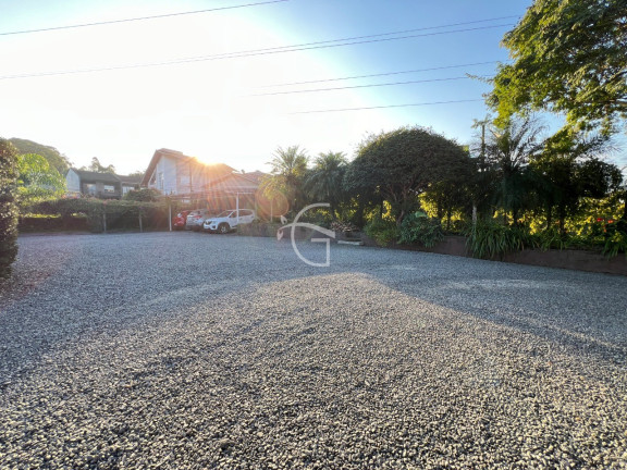 Imagem Casa com 3 Quartos à Venda, em Glória - Joinville Imagem Casa com 3 Quartos à Venda, em Glória - Joinville