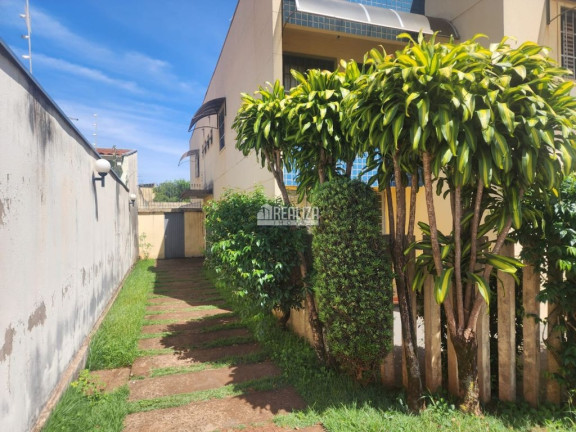 Imagem Apartamento com 2 Quartos à Venda, 66 m² em Santa Maria - Uberaba Imagem Apartamento com 2 Quartos à Venda, 66 m² em Santa Maria - Uberaba