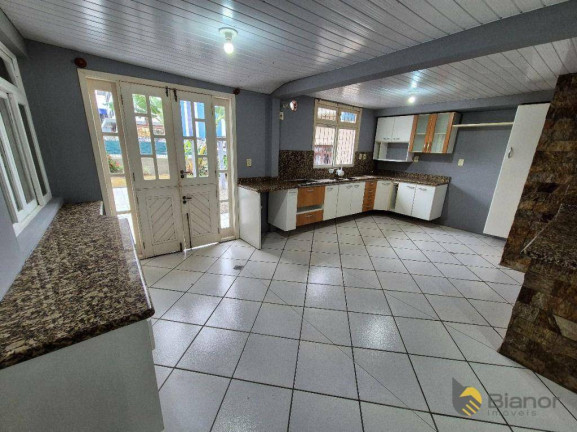 Imagem Casa com 3 Quartos à Venda ou Locação, 240 m² em Velha - Blumenau